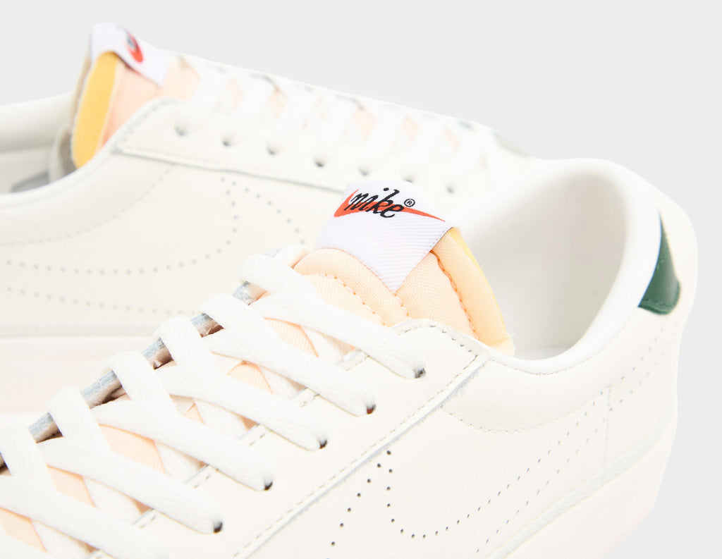 Nike Tennis Classic